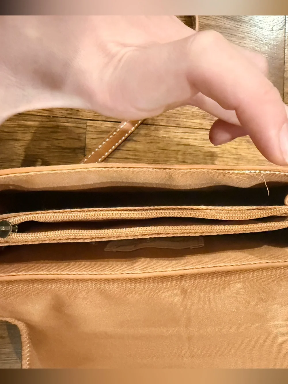 Universal Thread Tan Crossbody Saddle Bag with Contrast Stitching